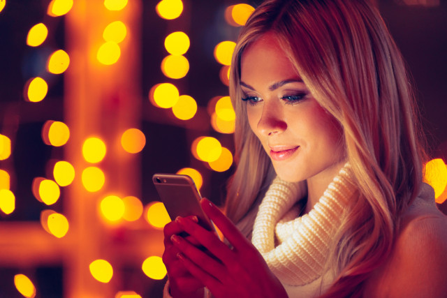 Το SMS της εβδομάδας 12-18/12/2016 για κάθε ζώδιο. Πάρε το δικό σου!