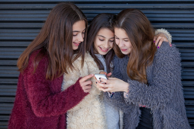 Το SMS της εβδομάδας 24-30/10/2016 για κάθε ζώδιο. Πάρε το δικό σου!