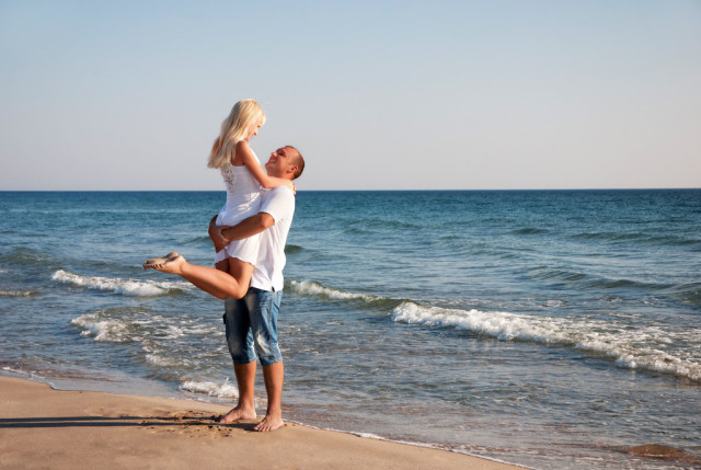 Αισθηματικές αστρολογικές προβλέψεις Ιουνίου 2023, από την Φούλα Γρηγοροπούλου.