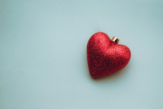 Θα έρθει κάτι καλό στα αισθηματικά μου; Pick a card με Χαρτομαντεία, από την Αξιοθέα.